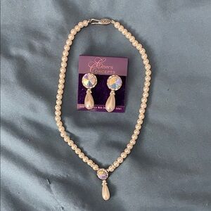 Elegant Pearl Necklace and Earring Set